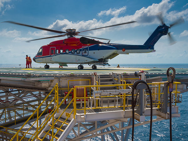 helicopter on oil rig