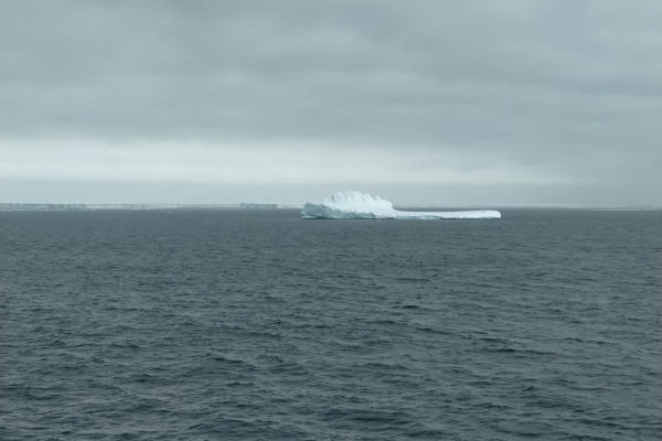 Photos from Dr. Dilia MartÃ­nez-MÃ©ndez aboard the RRS James Cook.